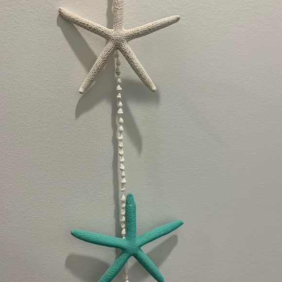 Beachy 5’2 starfish wall hanging - Picture 2 of 2